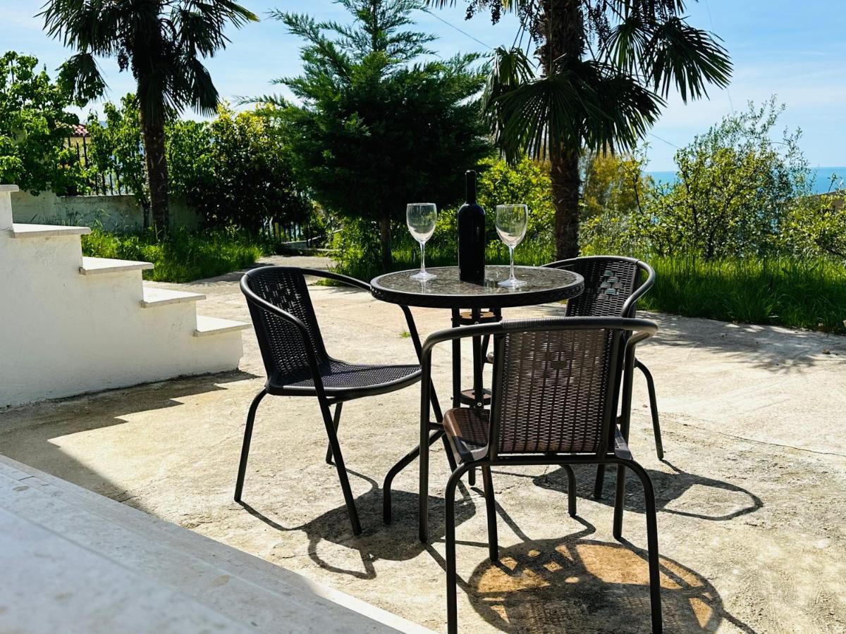 Jico Travel - Villa Colombo Vlorë Exteriör bild