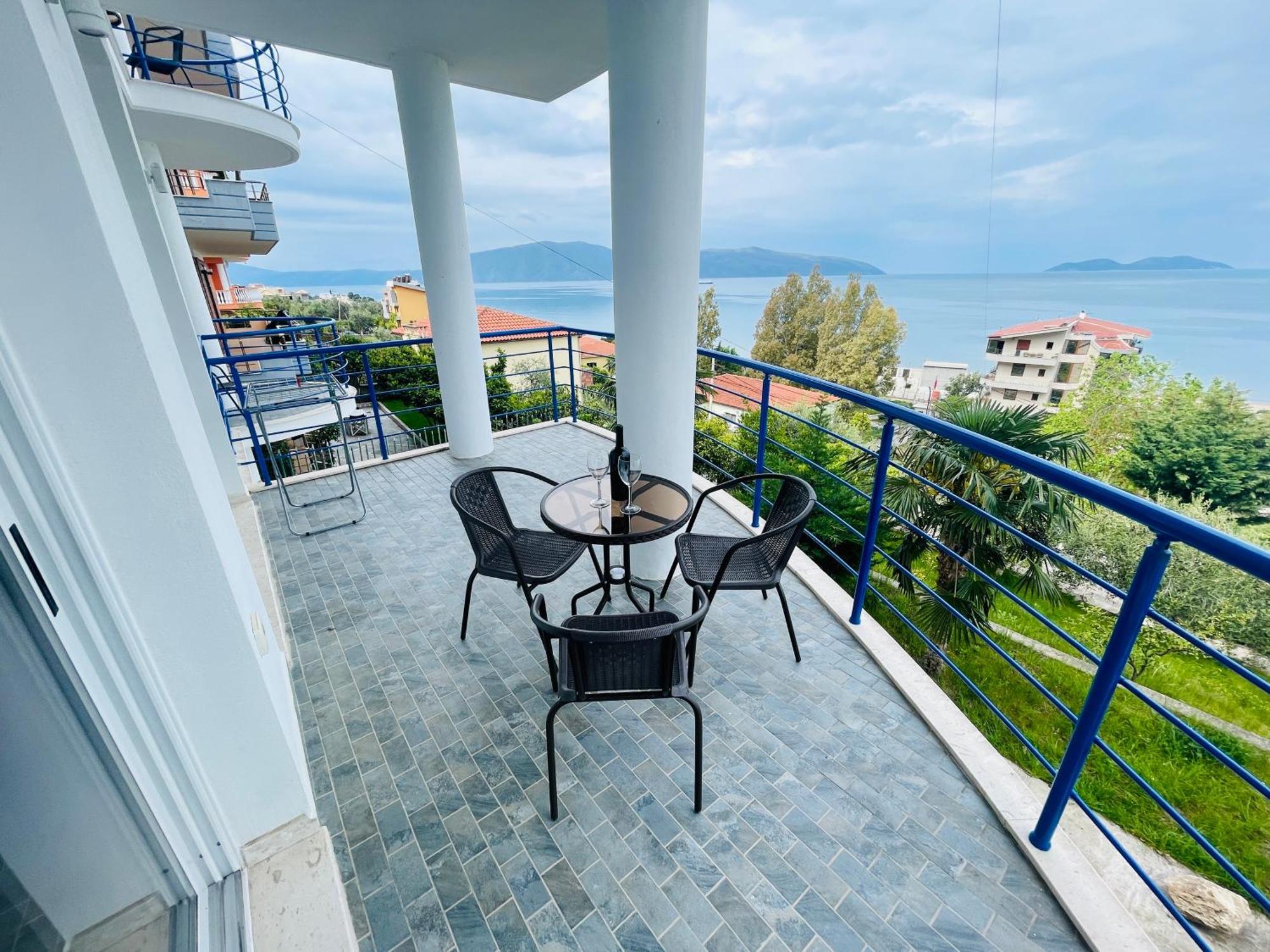 Jico Travel - Villa Colombo Vlorë Rum bild