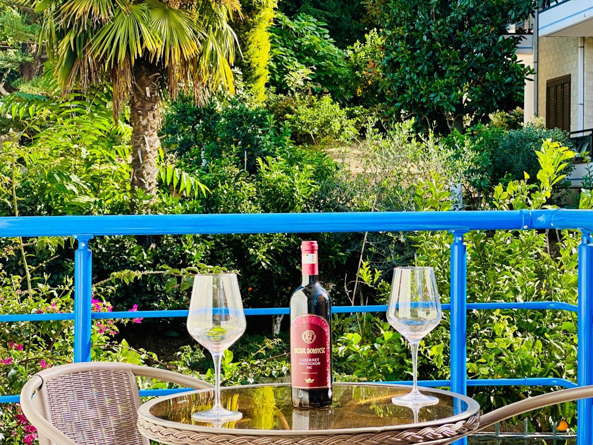 Jico Travel - Villa Colombo Vlorë Rum bild