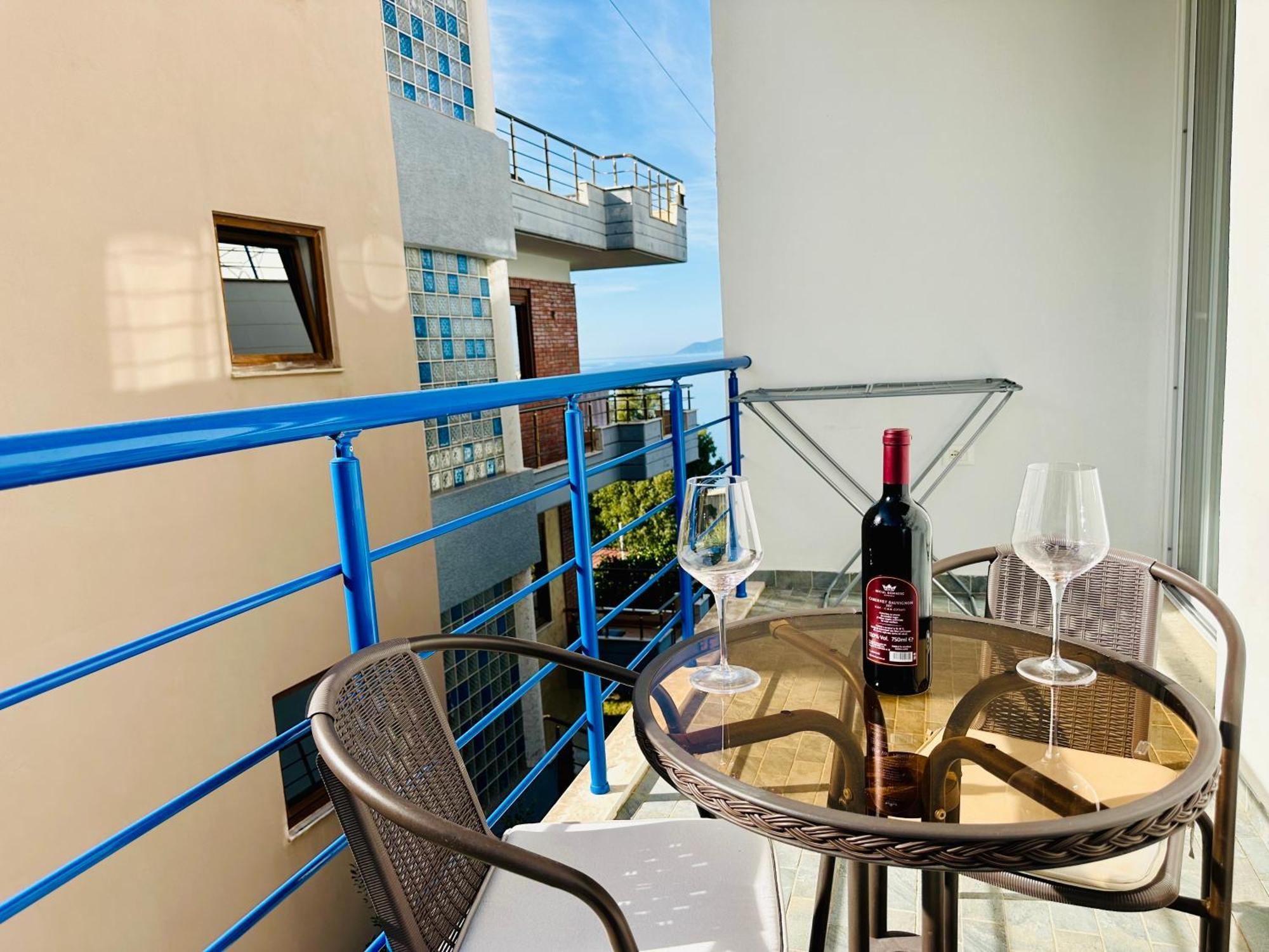 Jico Travel - Villa Colombo Vlorë Rum bild