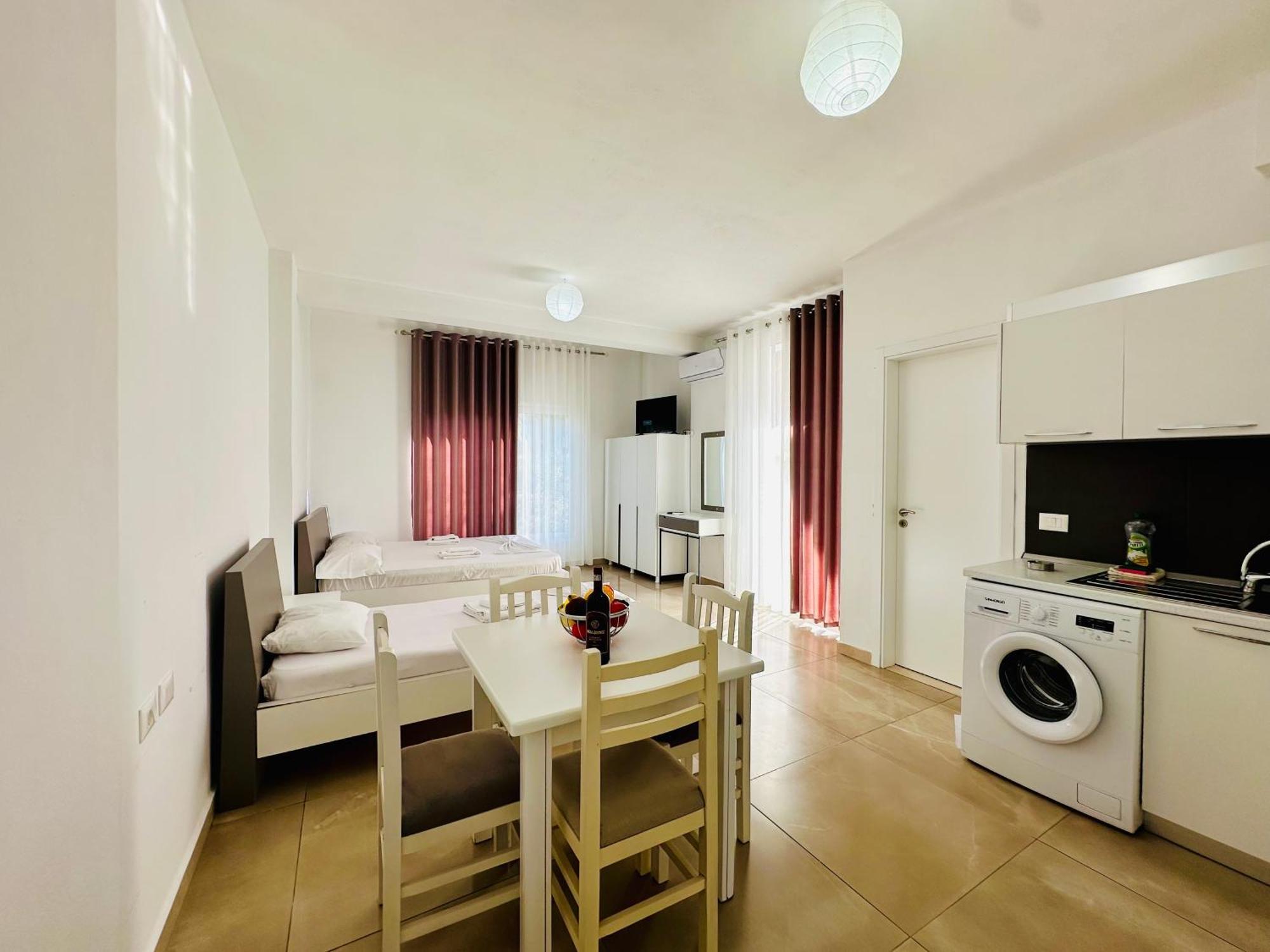 Jico Travel - Villa Colombo Vlorë Rum bild